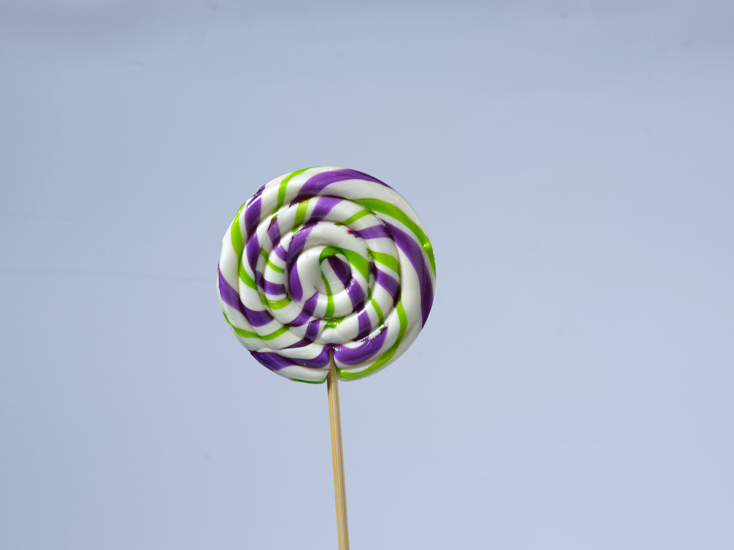Zubi Swirl Big Lolly (Assorted) - Enriched with Vitamin C